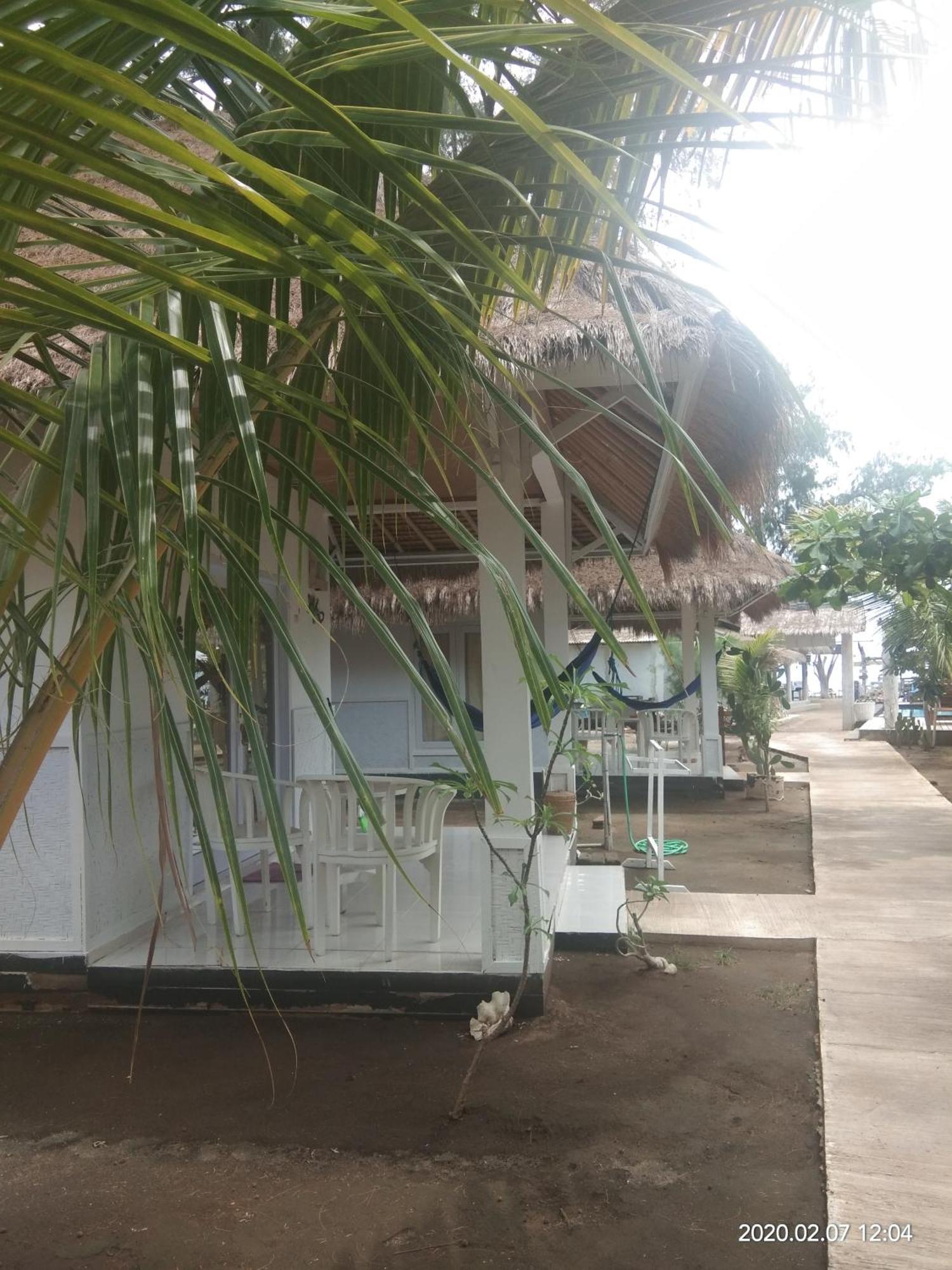 Star Bar And Bungalows Gili Air Cameră foto