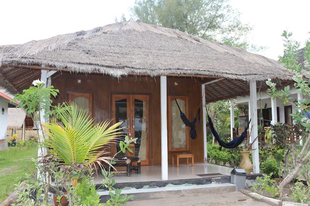 Star Bar And Bungalows Gili Air Cameră foto