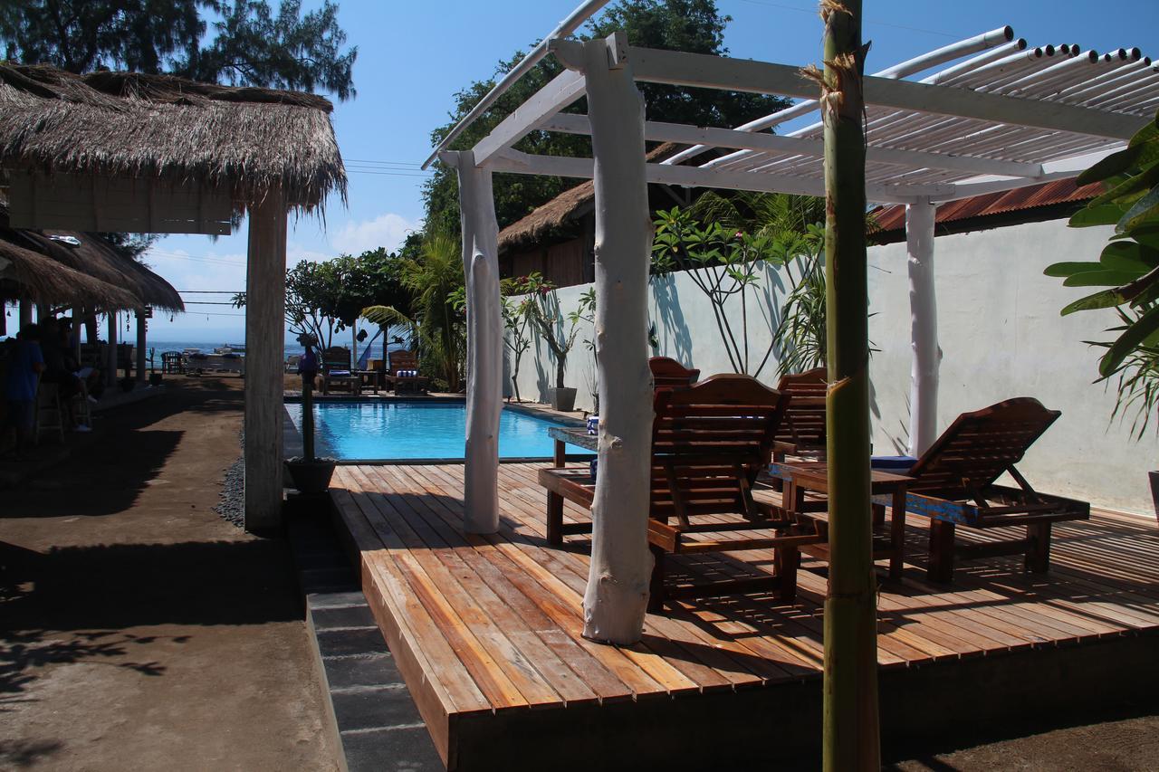 Star Bar And Bungalows Gili Air Exterior foto