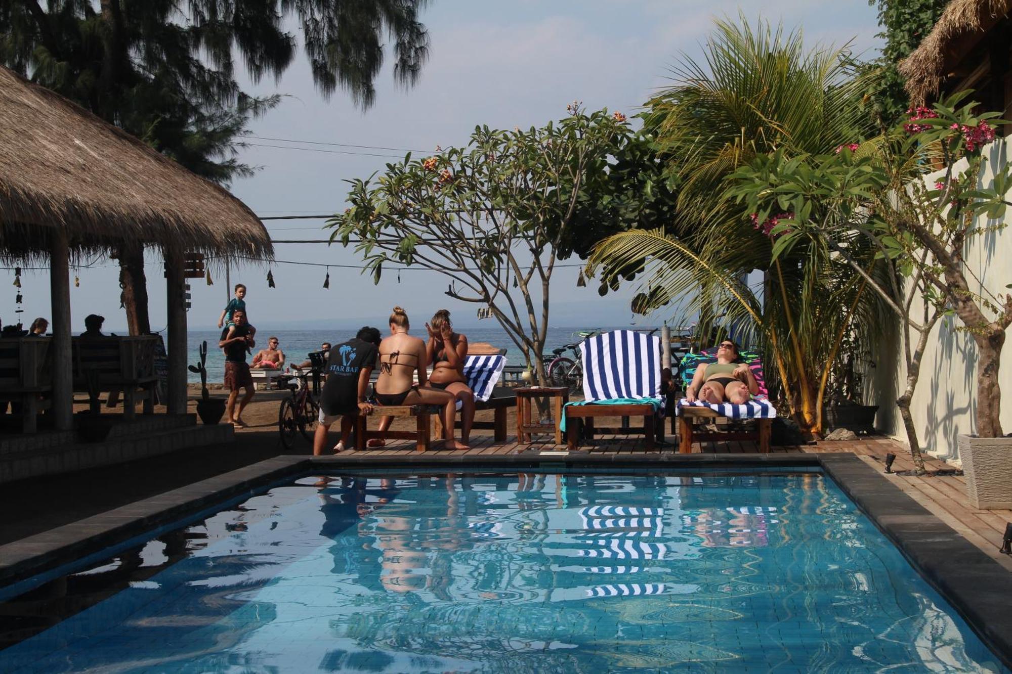 Star Bar And Bungalows Gili Air Exterior foto