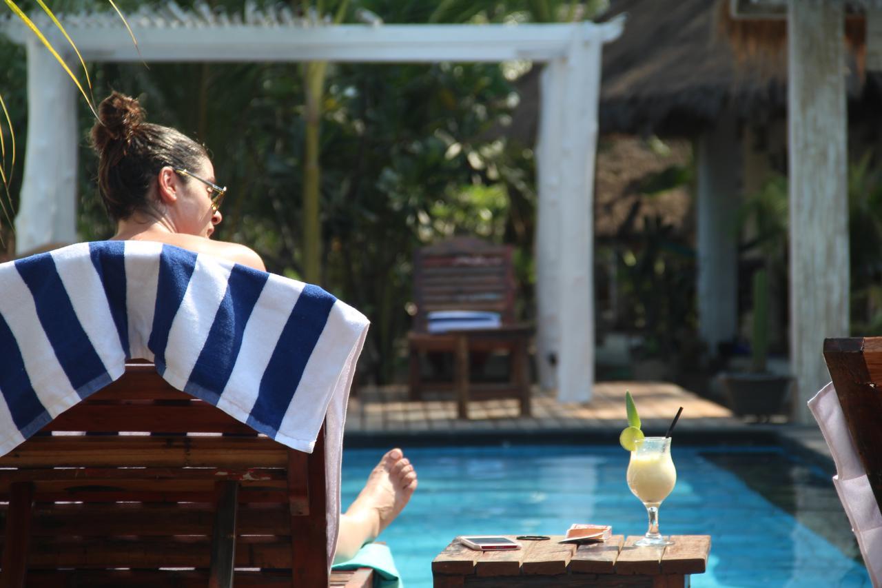 Star Bar And Bungalows Gili Air Exterior foto