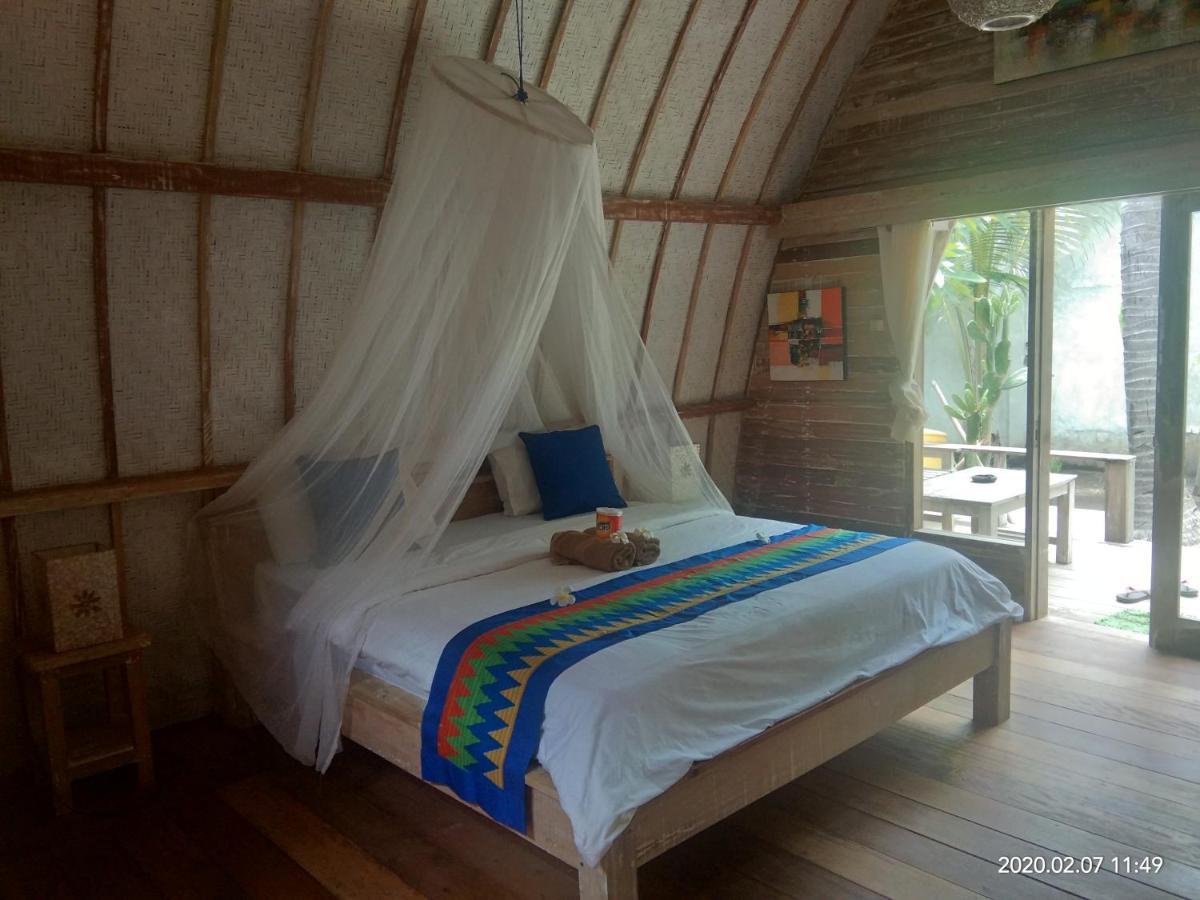 Star Bar And Bungalows Gili Air Exterior foto